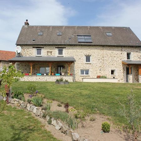 Maison Le Barrage Saint-Gervais-dʼAuvergne Esterno foto